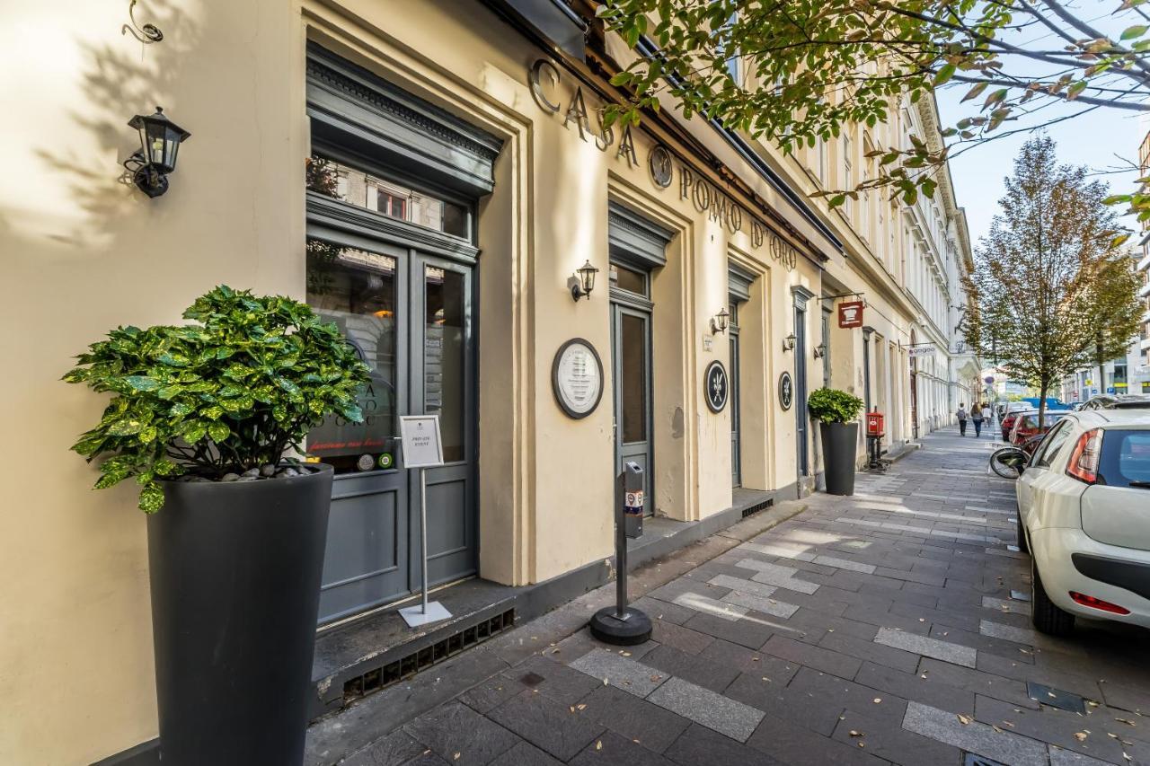 Urban Stable Luxury Apartments Budapest Luaran gambar