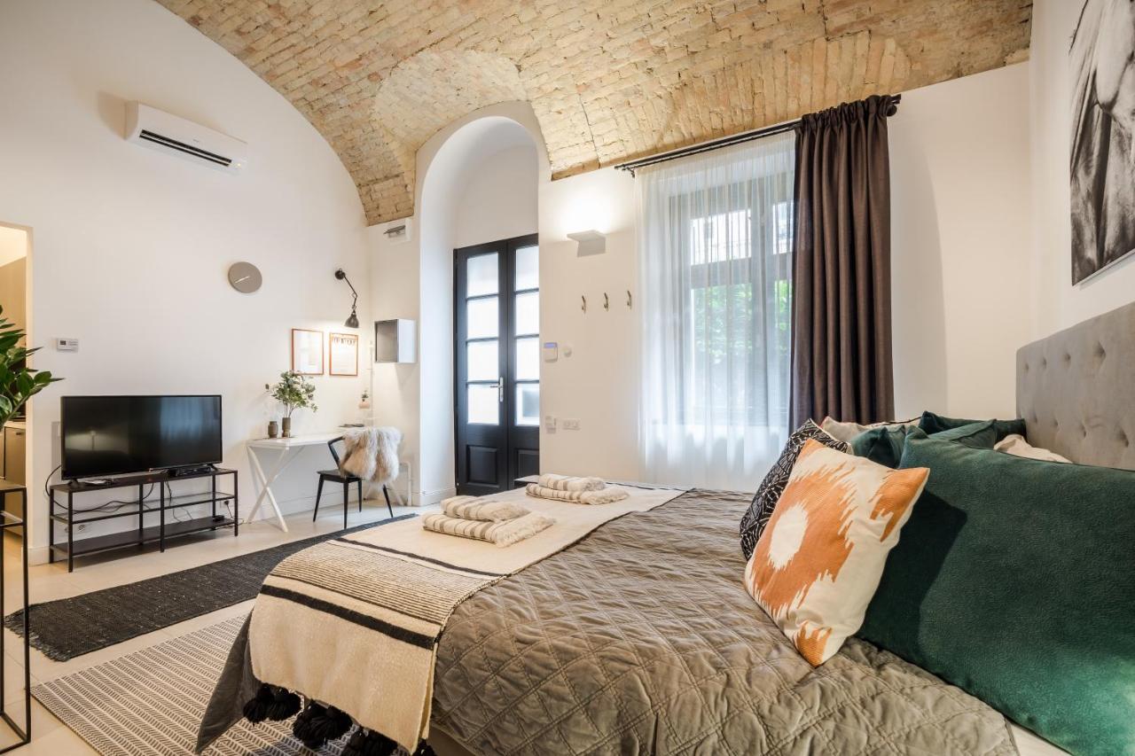 Urban Stable Luxury Apartments Budapest Luaran gambar