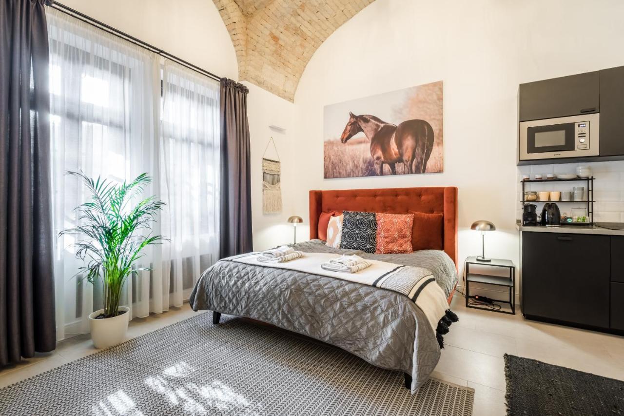 Urban Stable Luxury Apartments Budapest Luaran gambar