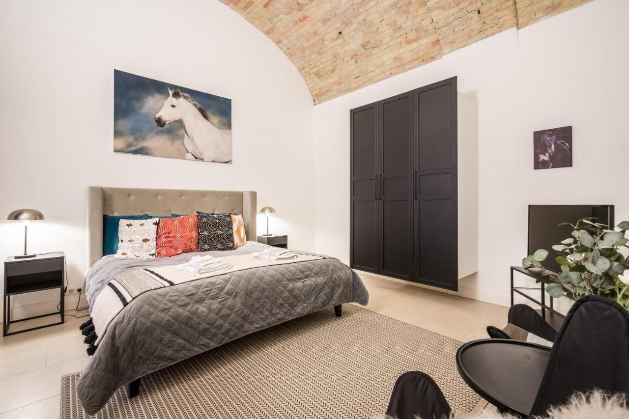 Urban Stable Luxury Apartments Budapest Luaran gambar